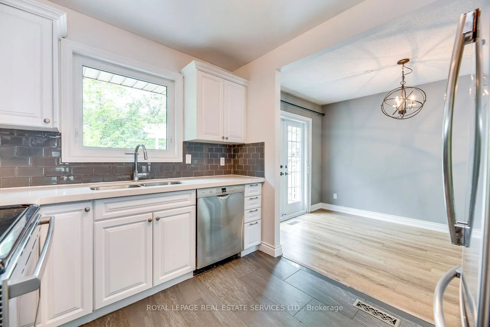 59 Mccraney Street W