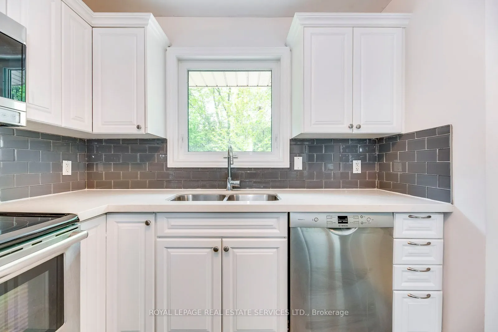 59 Mccraney Street W