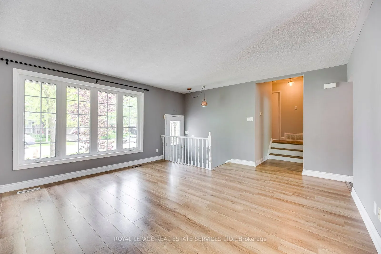 59 Mccraney Street W