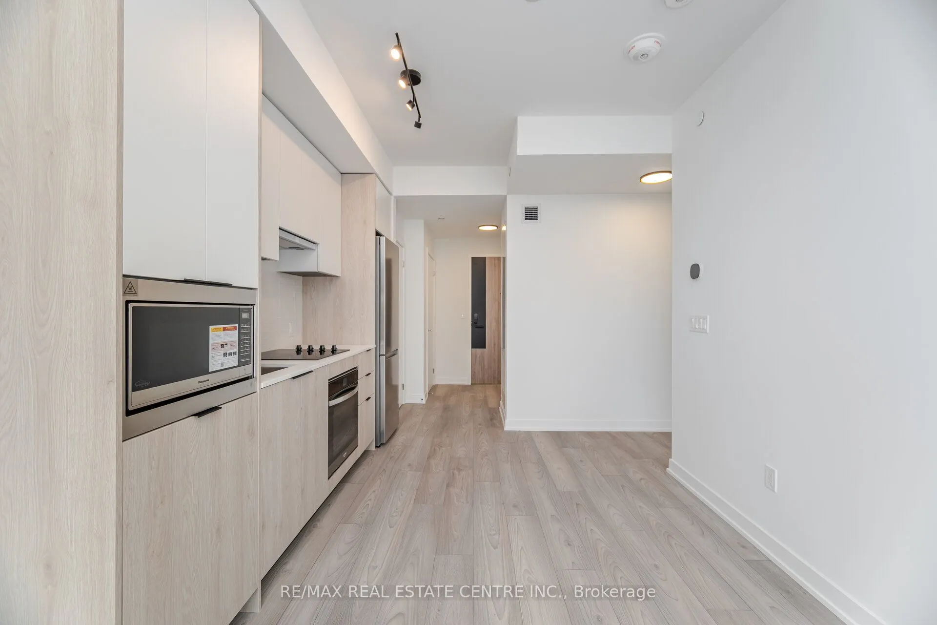 1007 The Queensway, #432