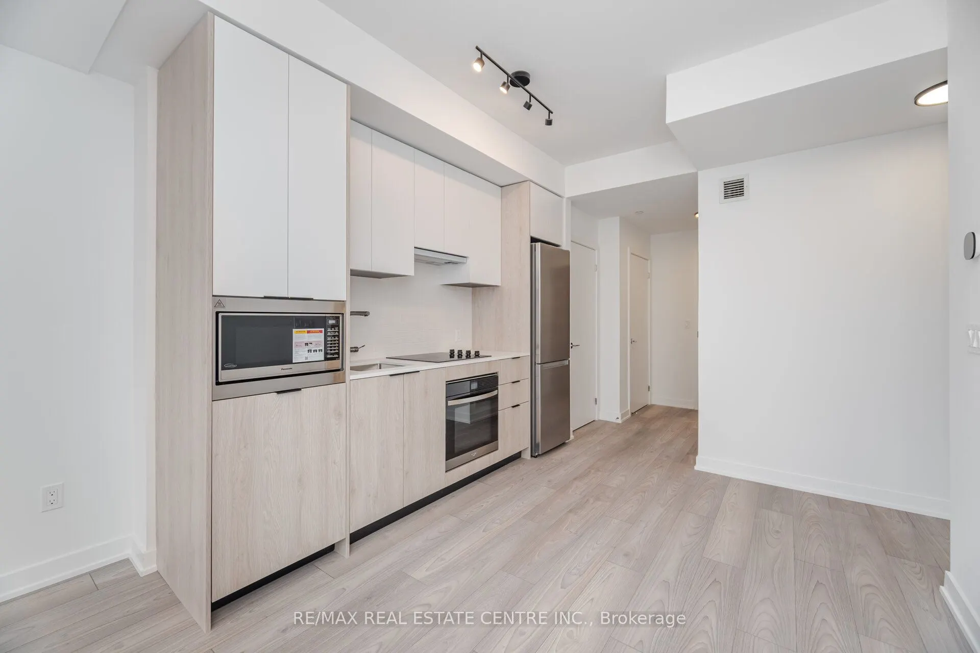 1007 The Queensway, #432