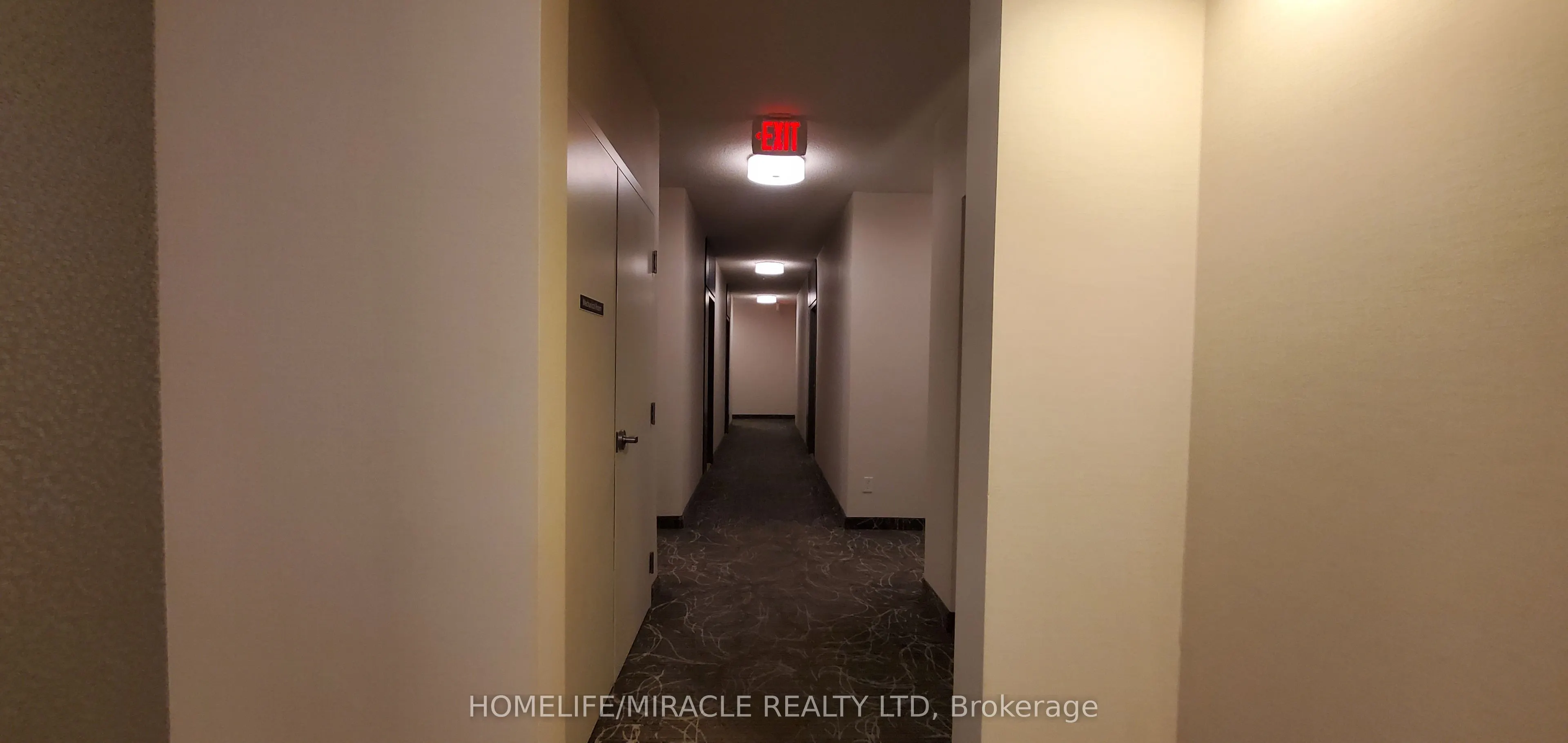 3865 Lake Shore Boulevard W, #408
