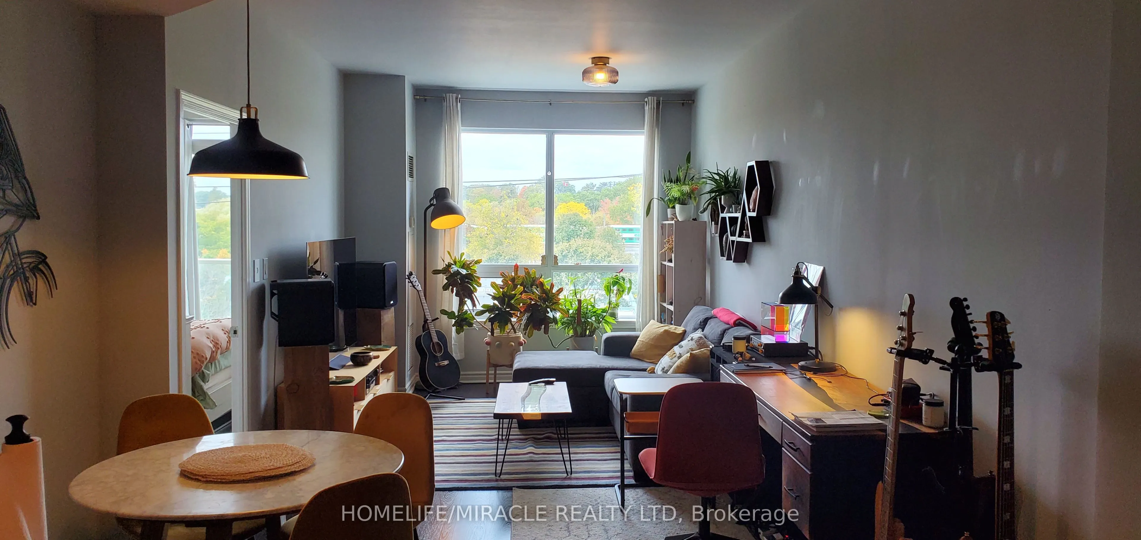 3865 Lake Shore Boulevard W, #408