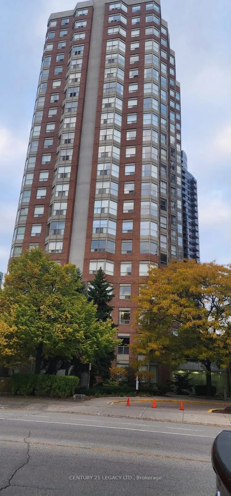 335 Webb Drive, #1405