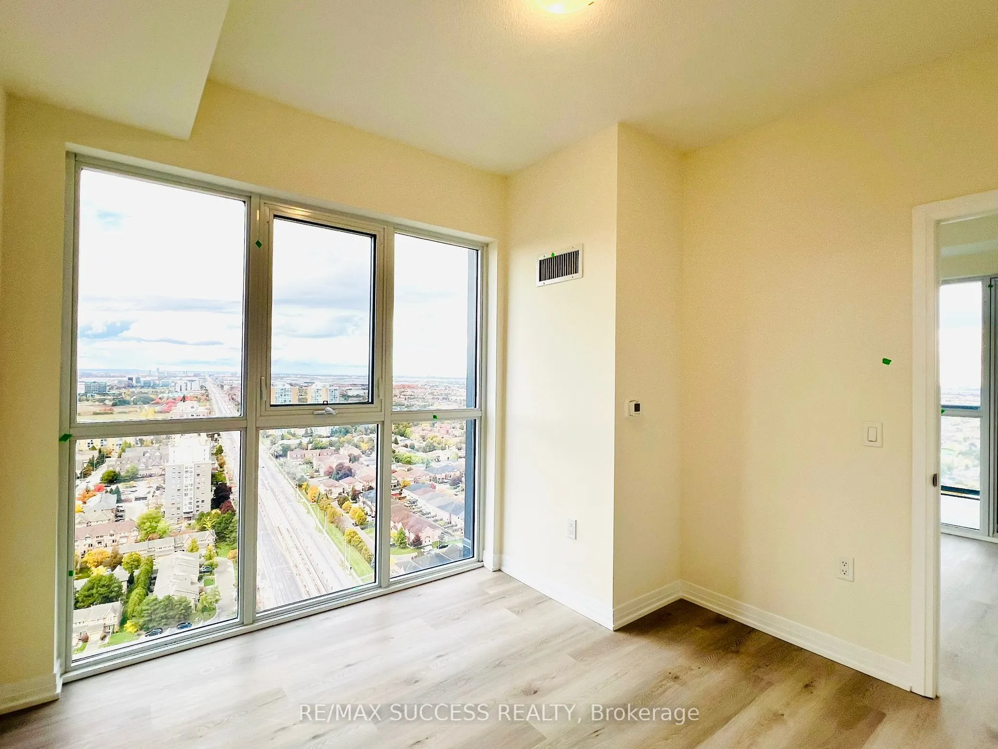 15 Watergarden Drive, #2909