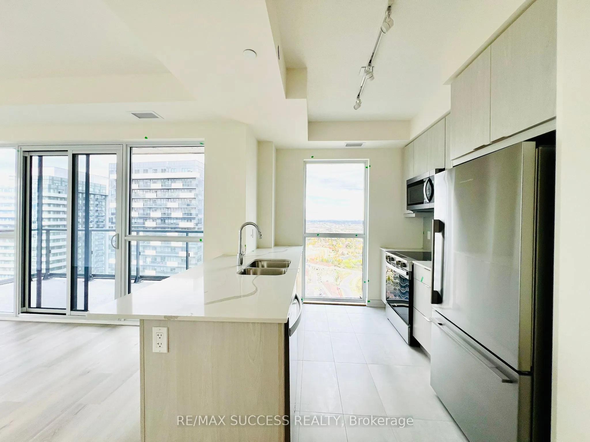 15 Watergarden Drive, #2909