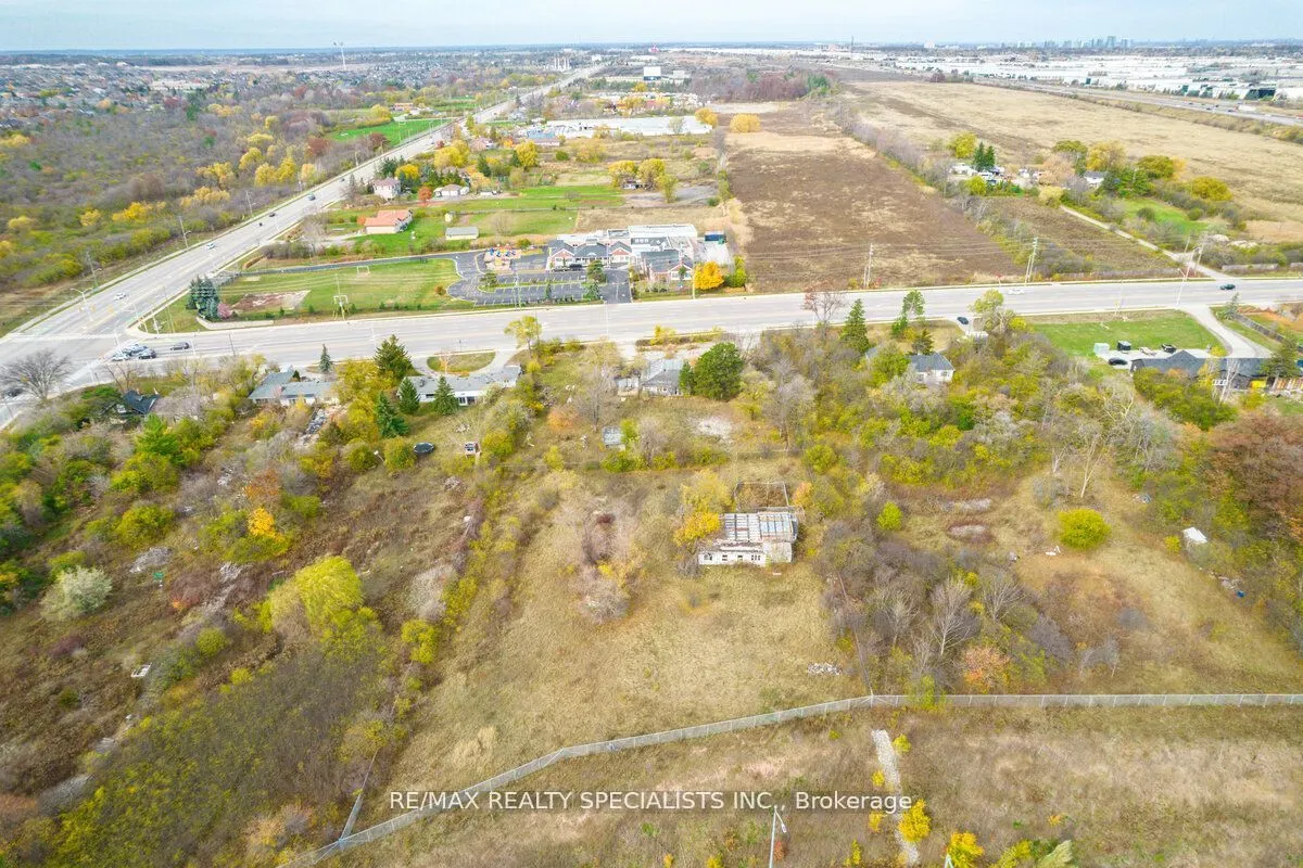 2036 Upper Middle Road E