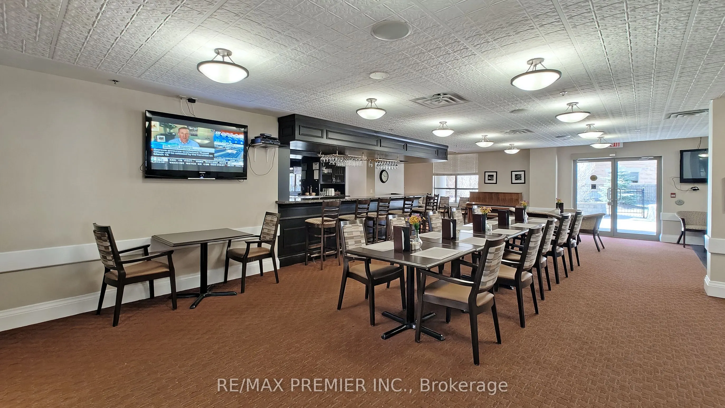 810 Scollard Court, #204