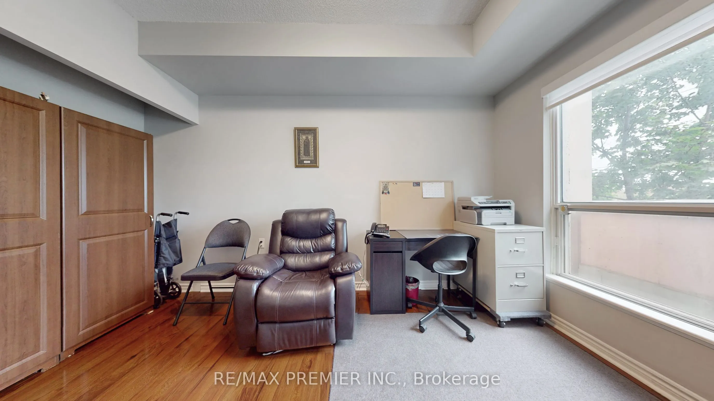 810 Scollard Court, #204