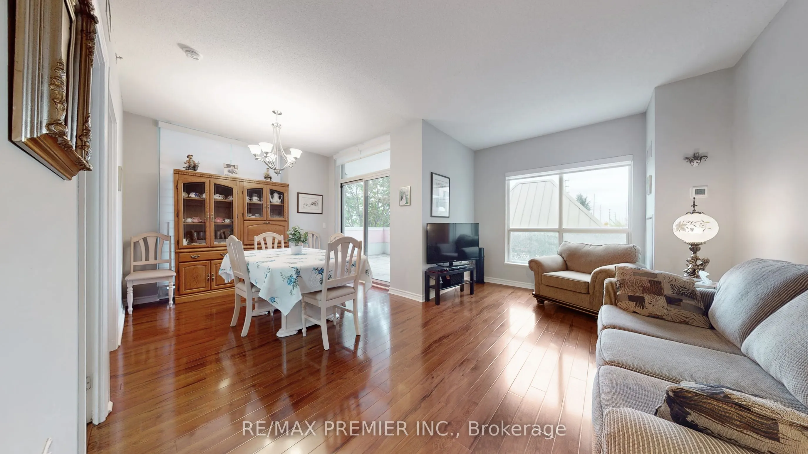 810 Scollard Court, #204