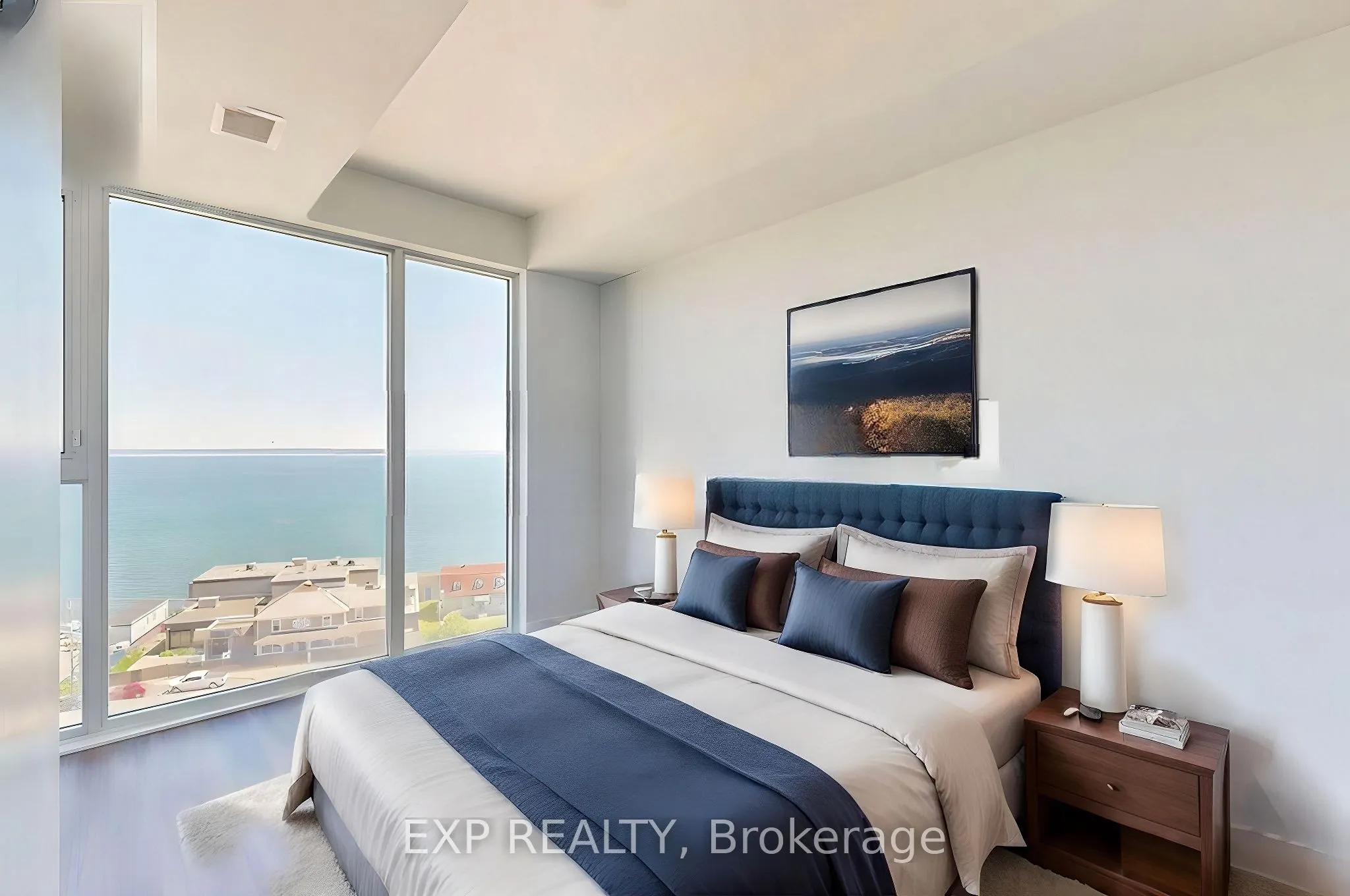 370 Martha Street, #806