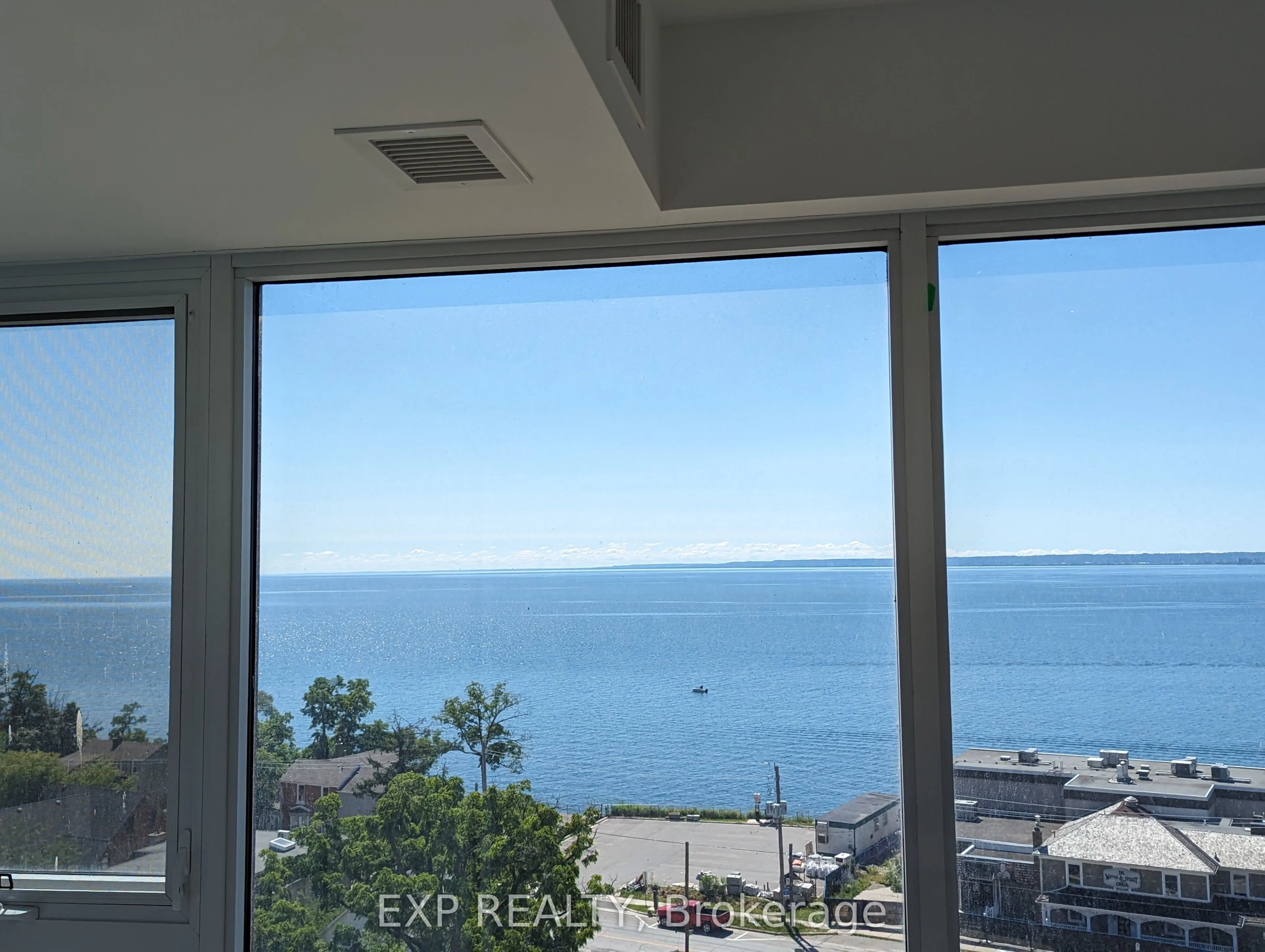 370 Martha Street, #806