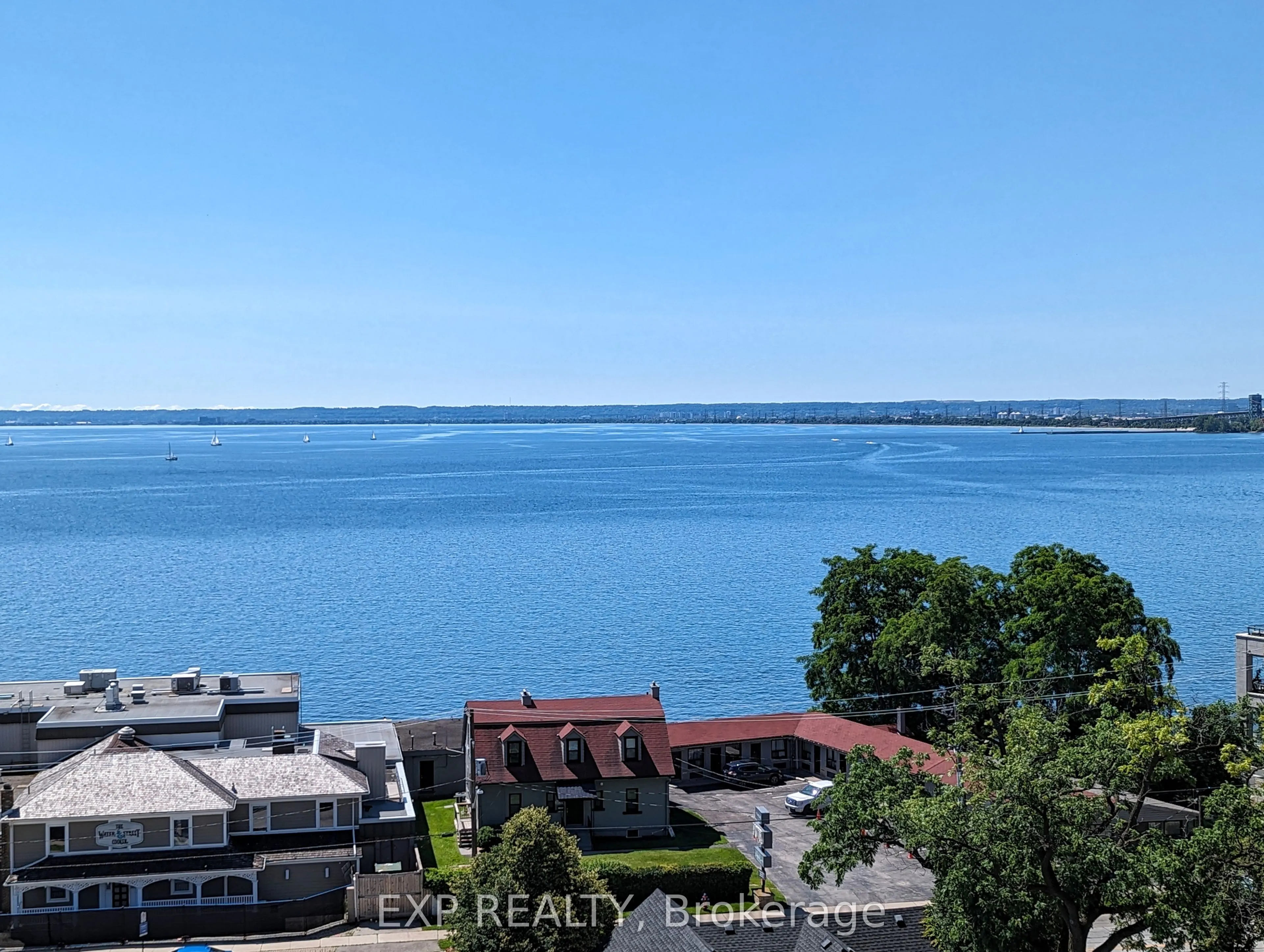 370 Martha Street, #806