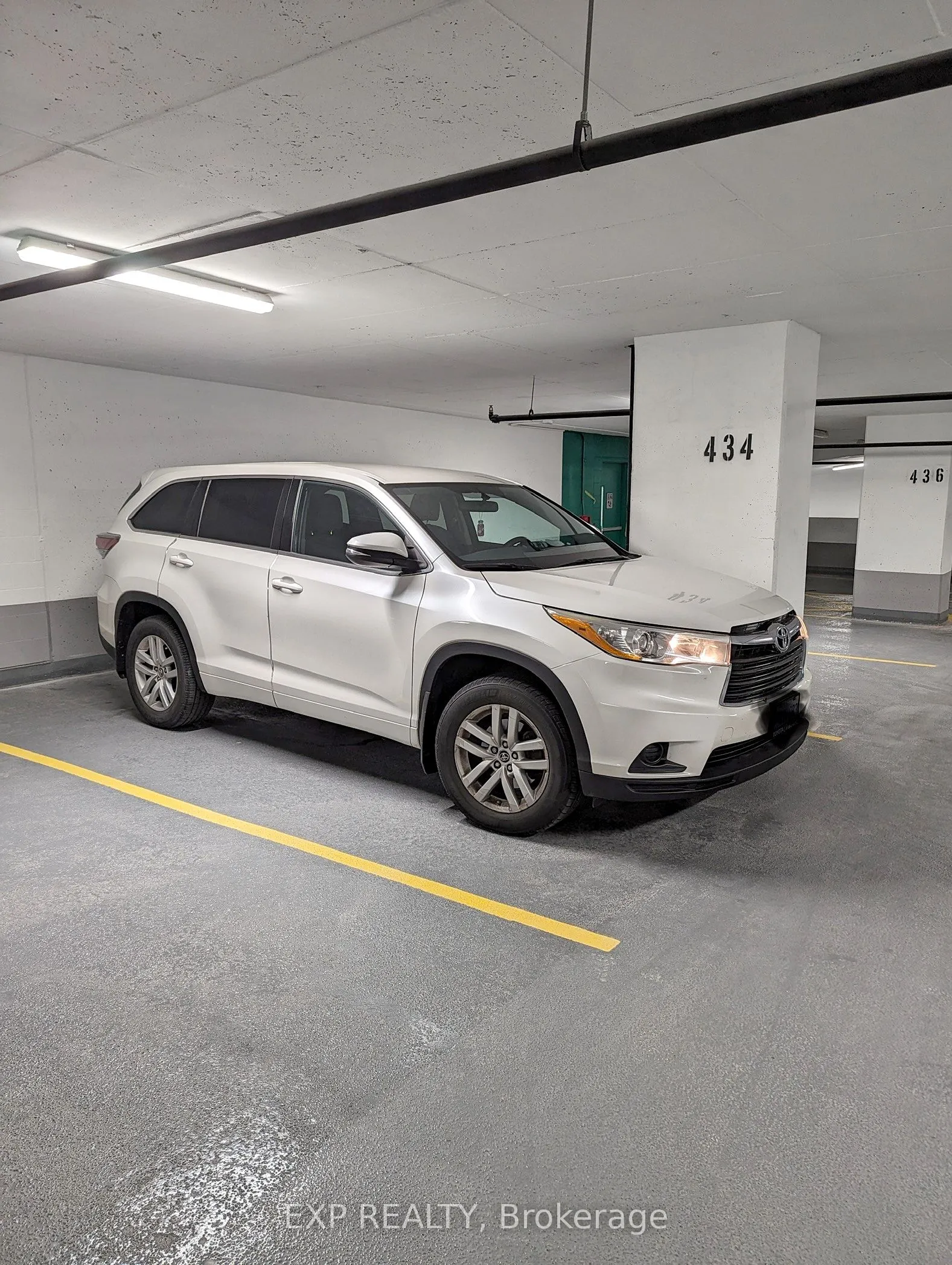 370 Martha Street, #806