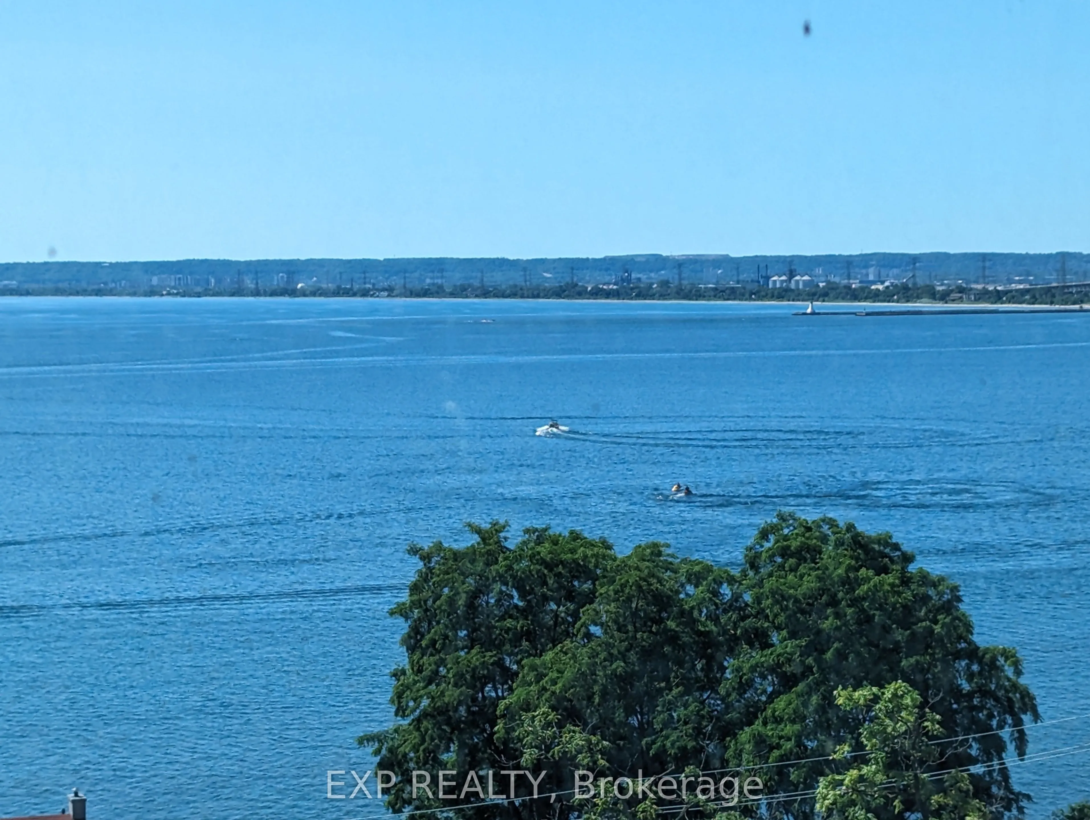 370 Martha Street, #806