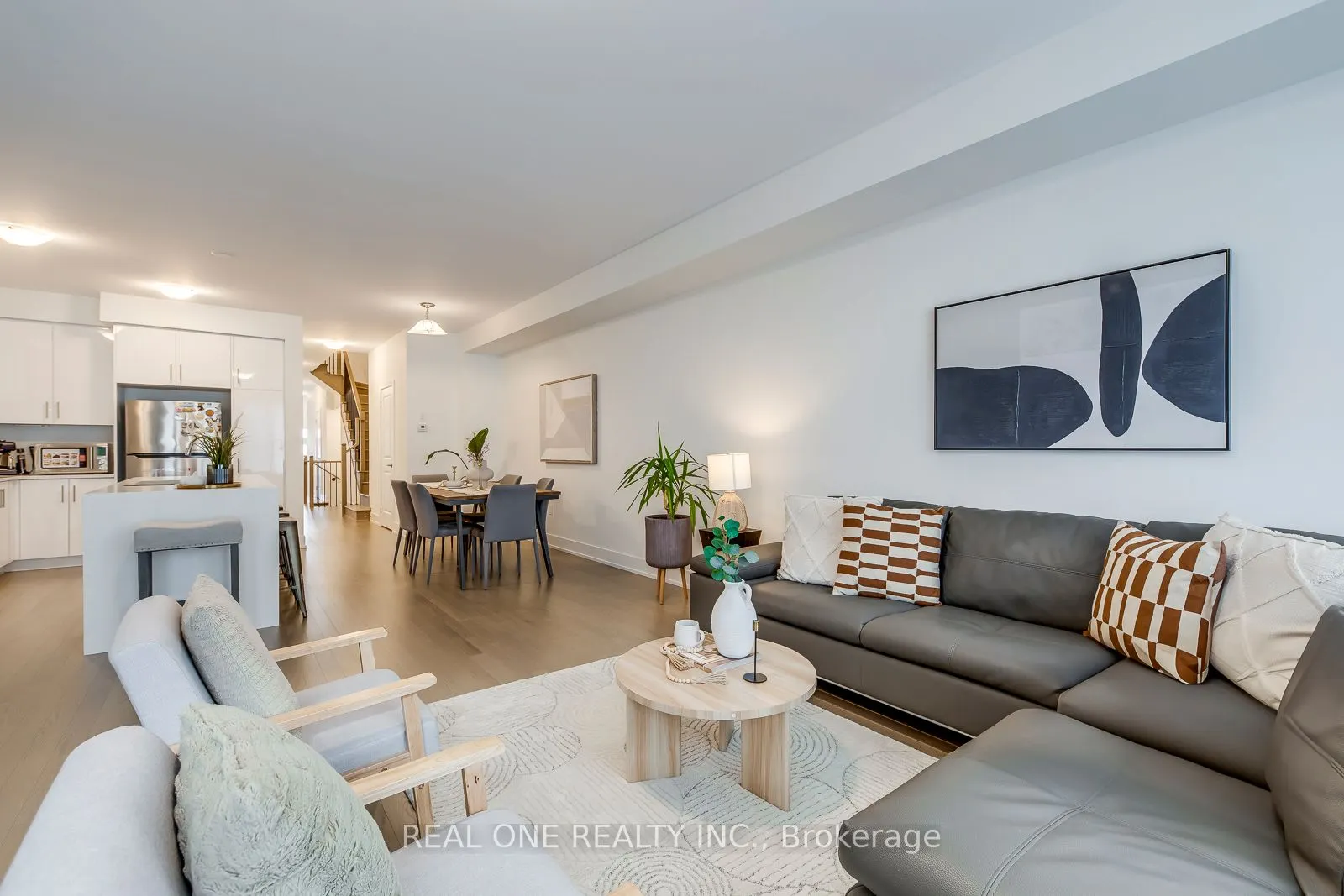 3054 Harvard Gardens