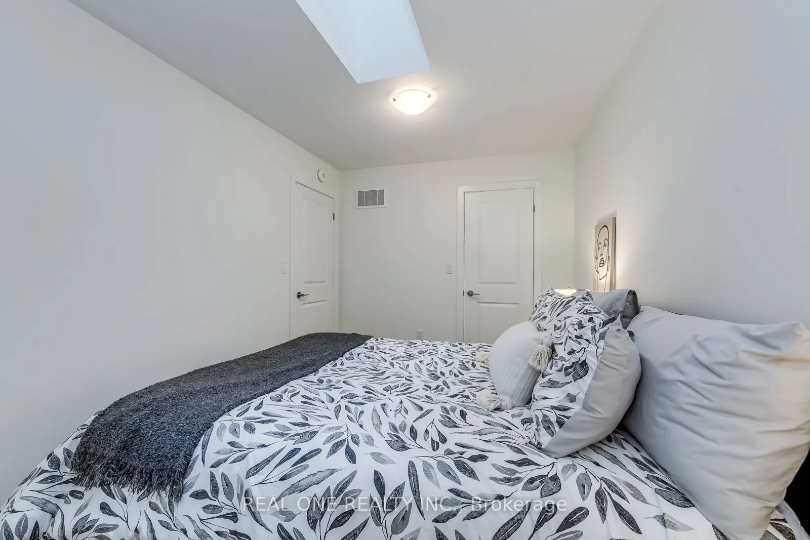 3054 Harvard Gardens