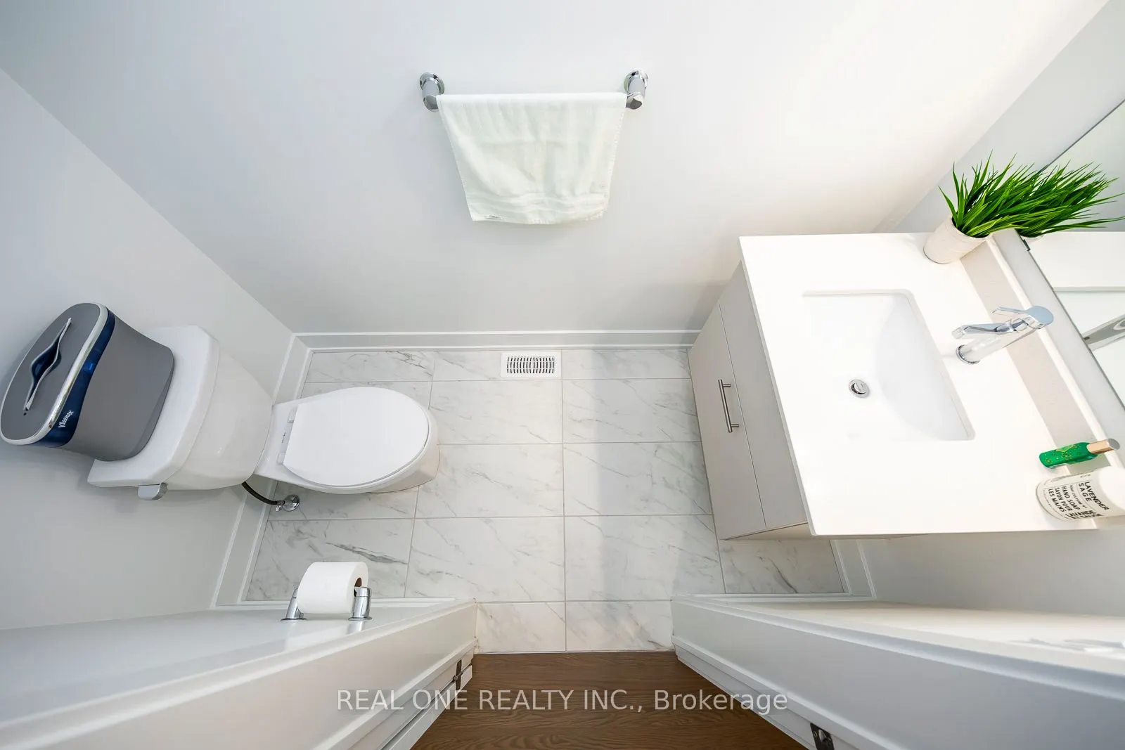 3054 Harvard Gardens