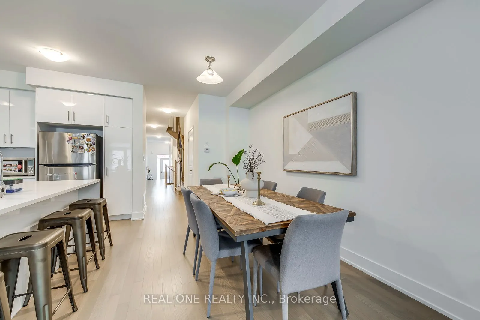 3054 Harvard Gardens