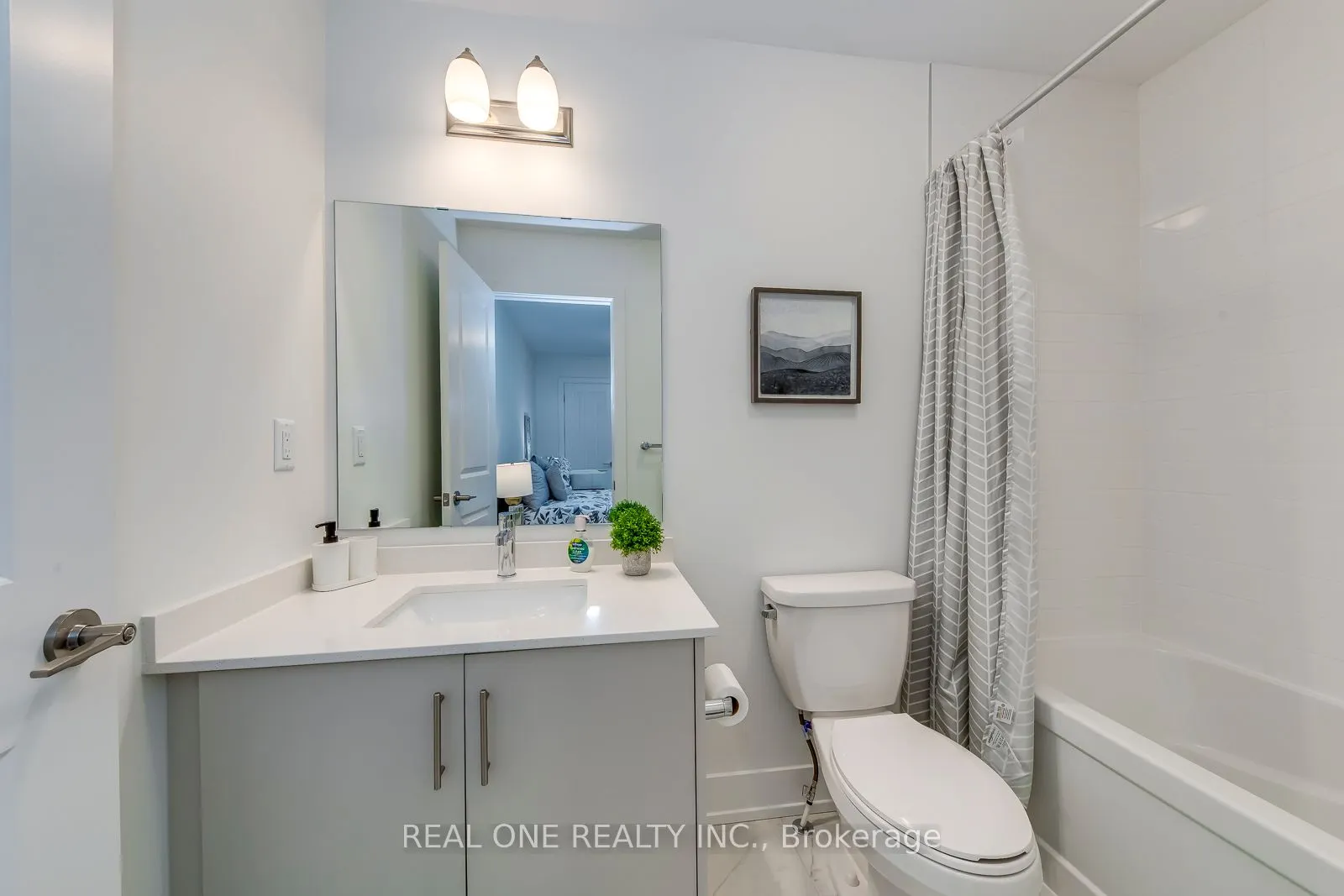 3054 Harvard Gardens