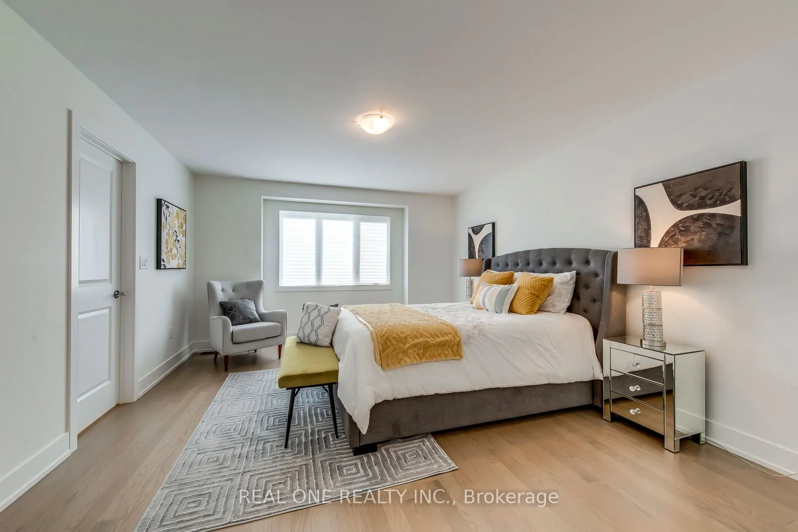 3054 Harvard Gardens