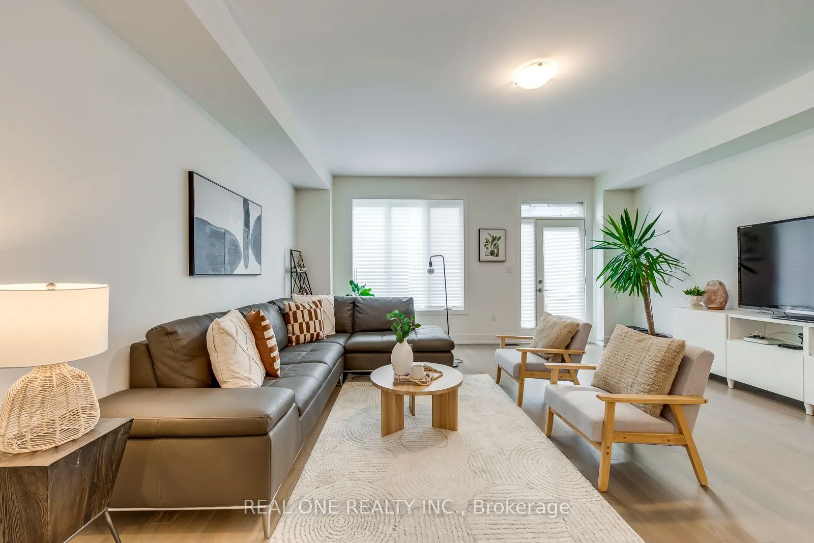 3054 Harvard Gardens