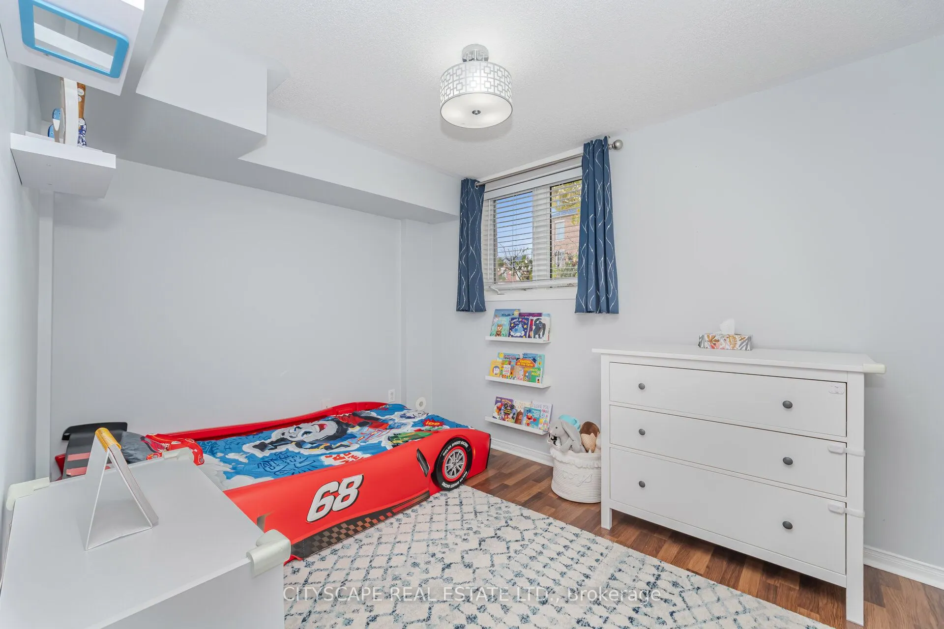 5050 Intrepid Drive, #14