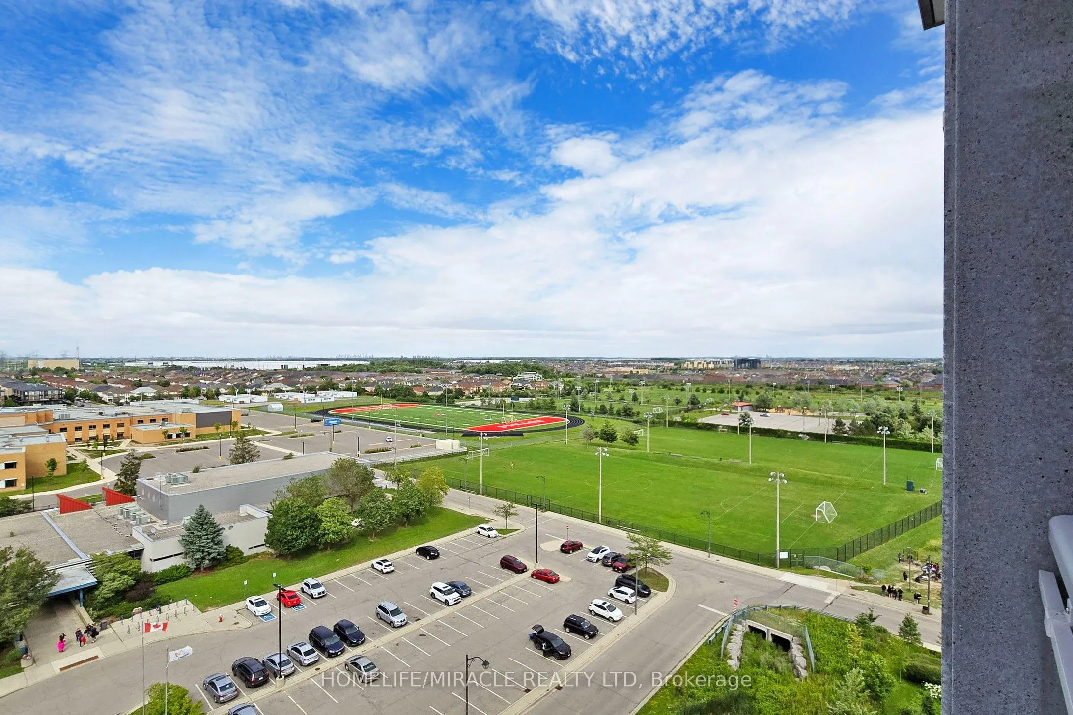 1050 Main Street E, #1106