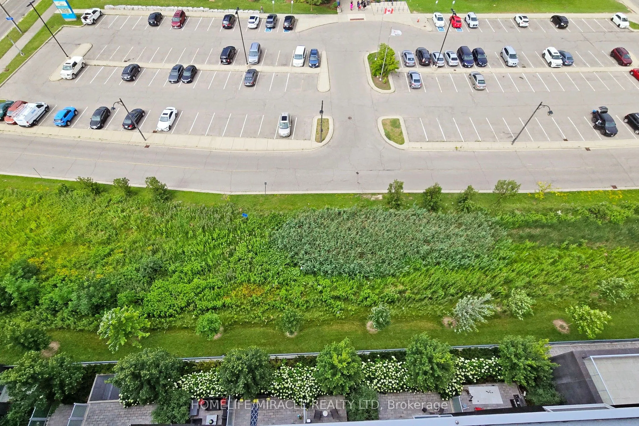 1050 Main Street E, #1106