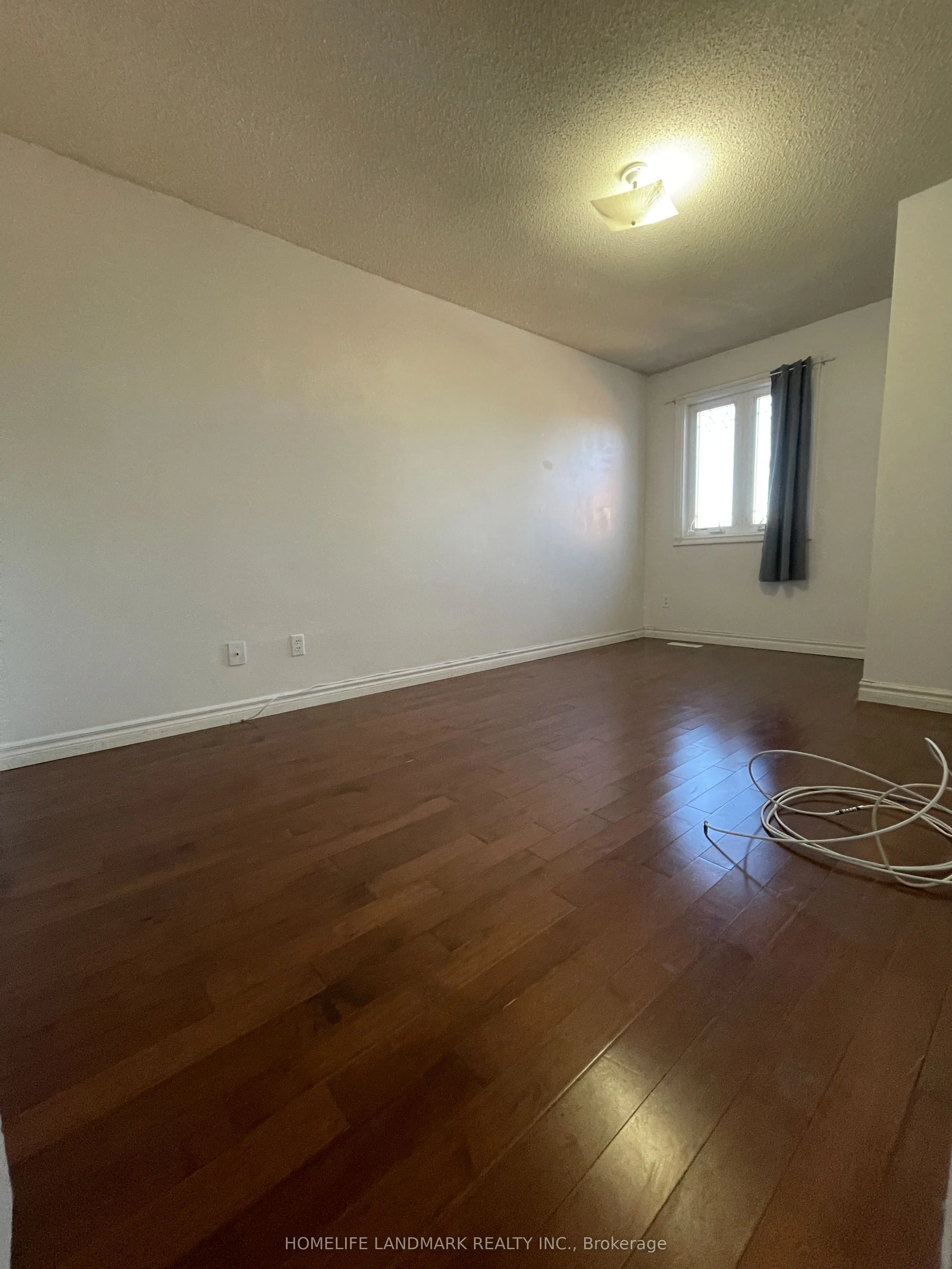 1016 Lucerne Crescent