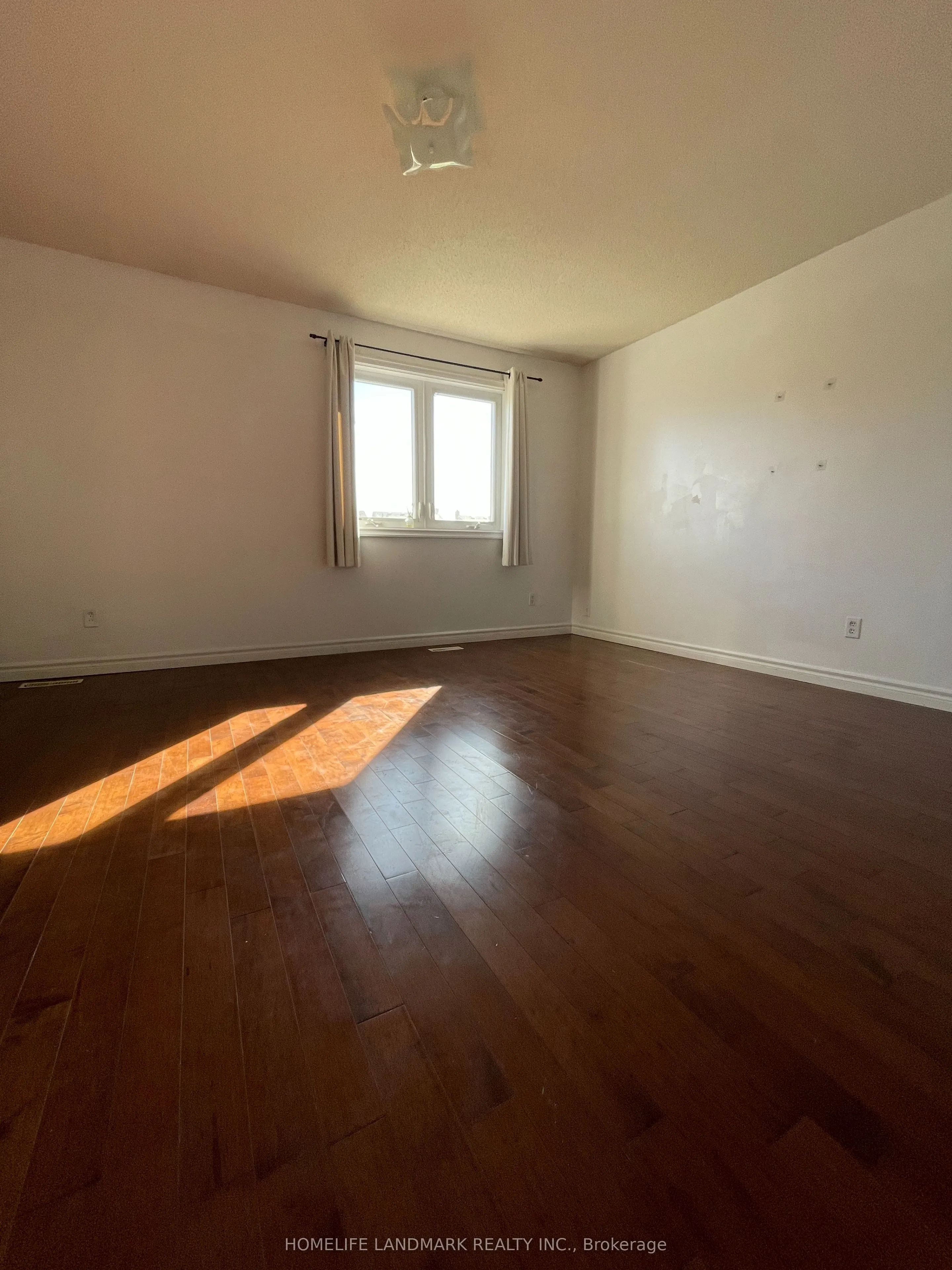 1016 Lucerne Crescent