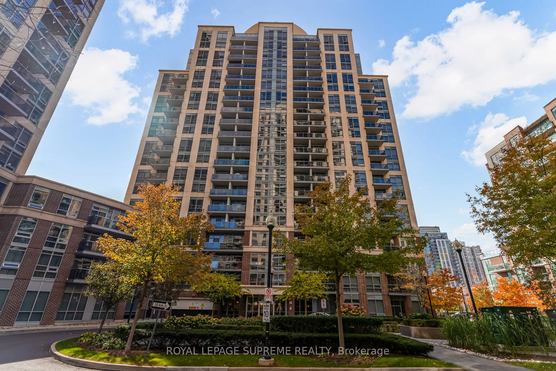 1 Michael Power Place, #1906