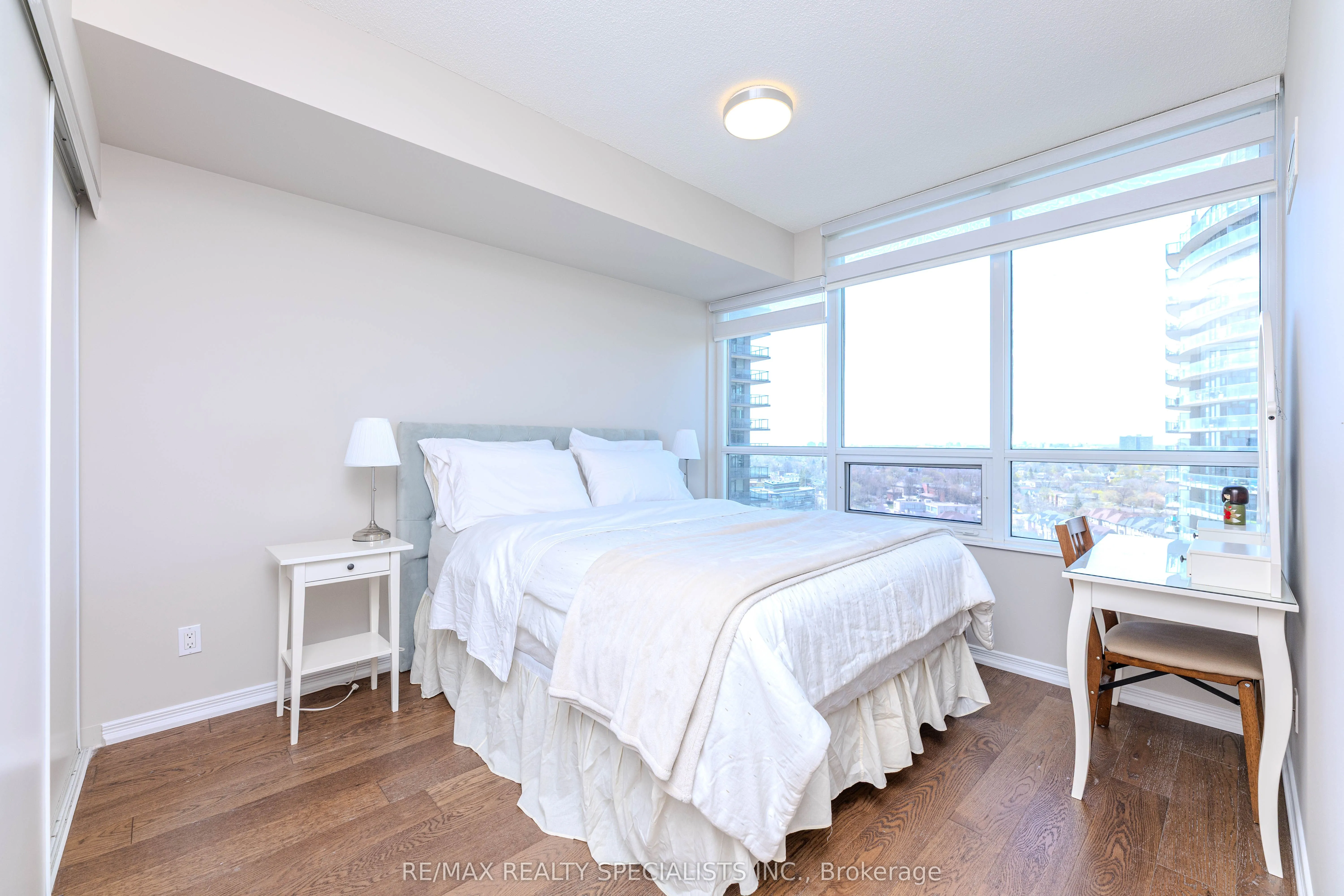 2230 Lakeshore Boulevard W, #1504