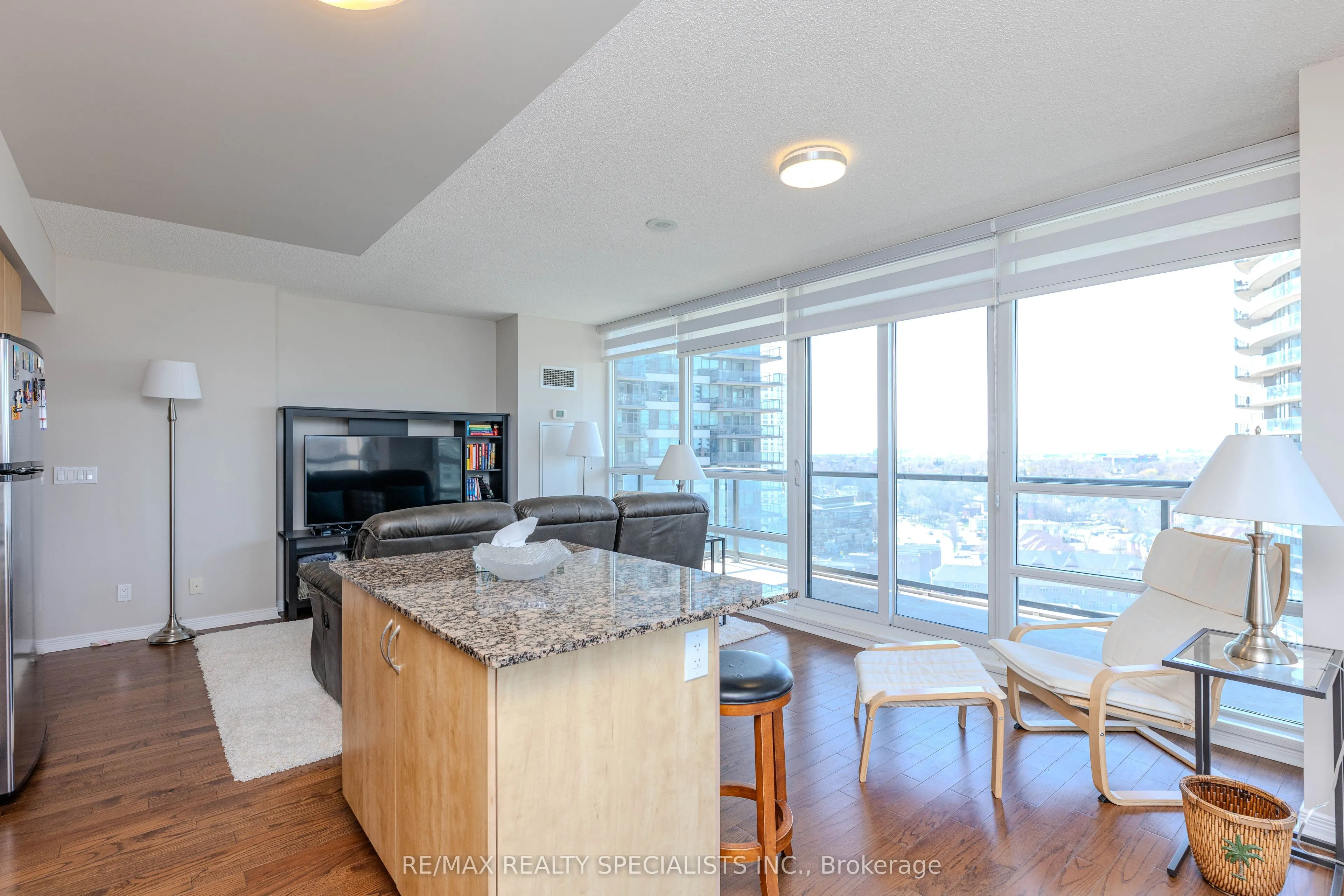 2230 Lakeshore Boulevard W, #1504