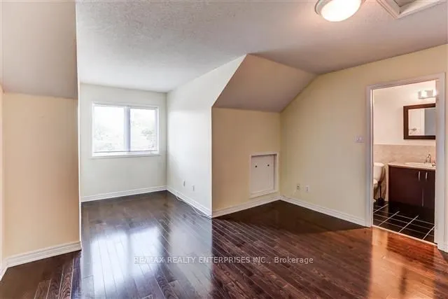 1084 Queen Street W, #24B