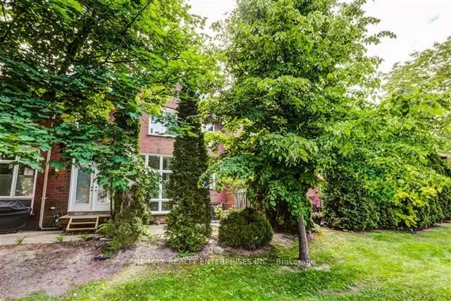 1084 Queen Street W, #24B