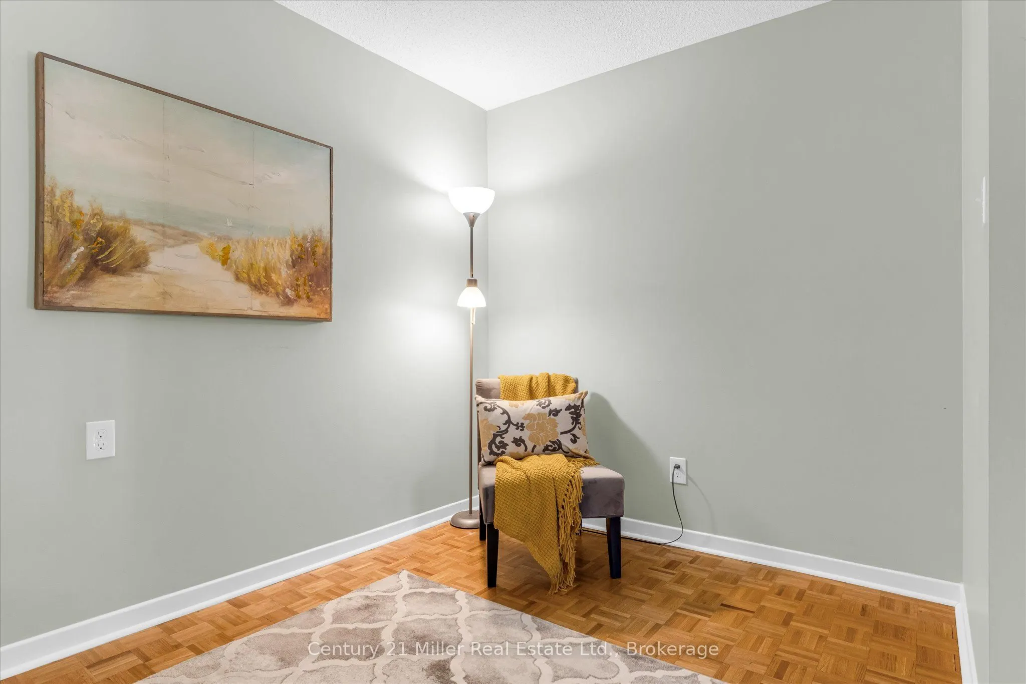 1310 Hampton Street, #19