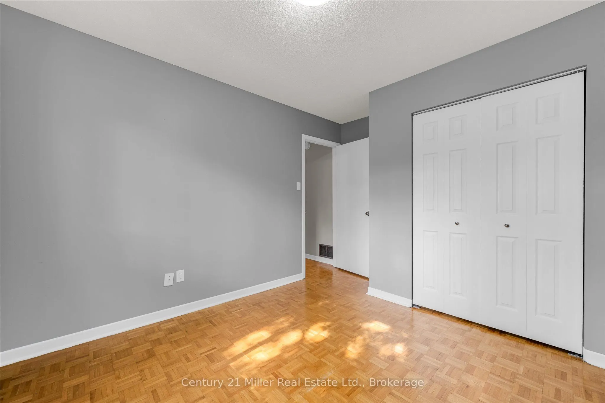 1310 Hampton Street, #19