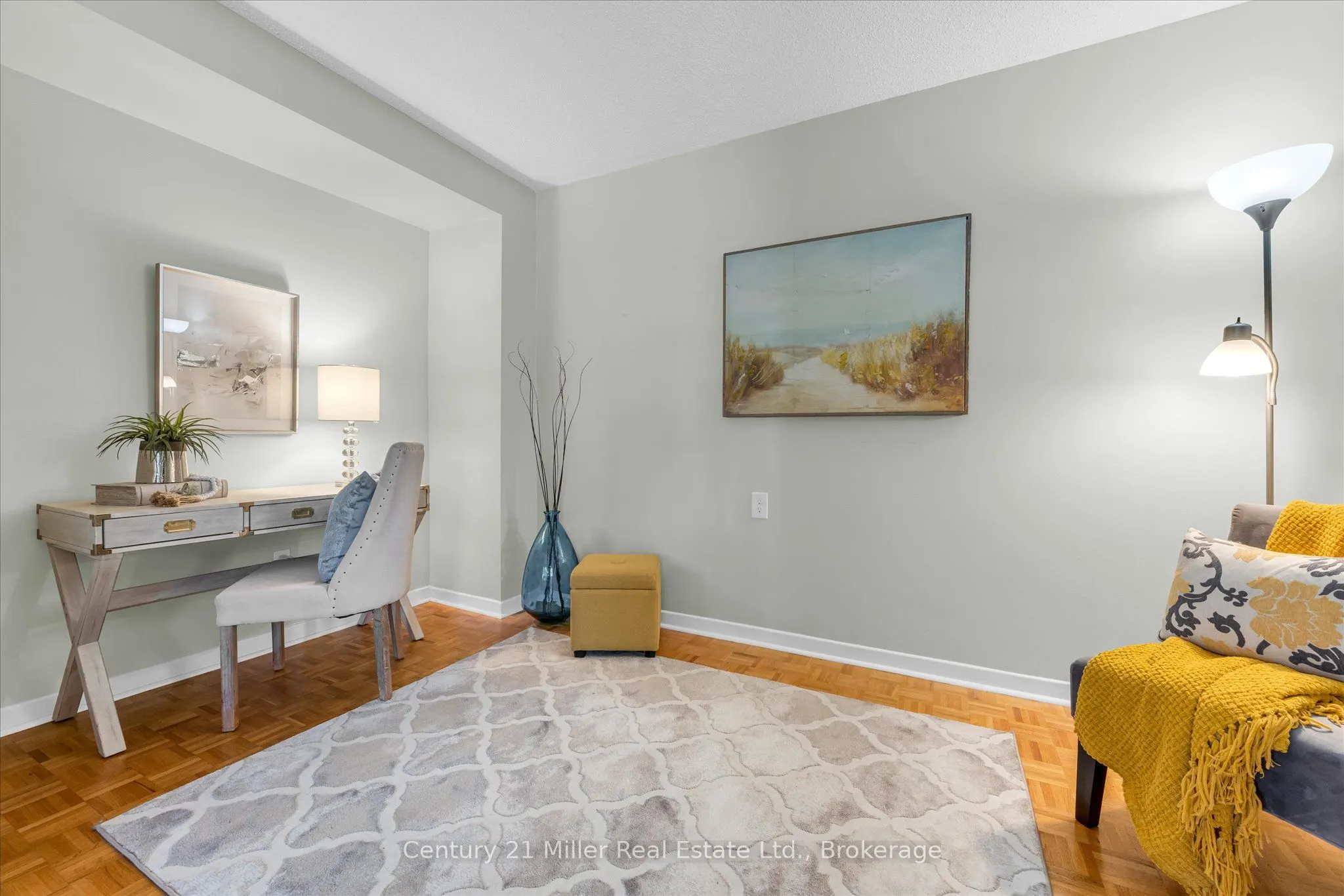 1310 Hampton Street, #19