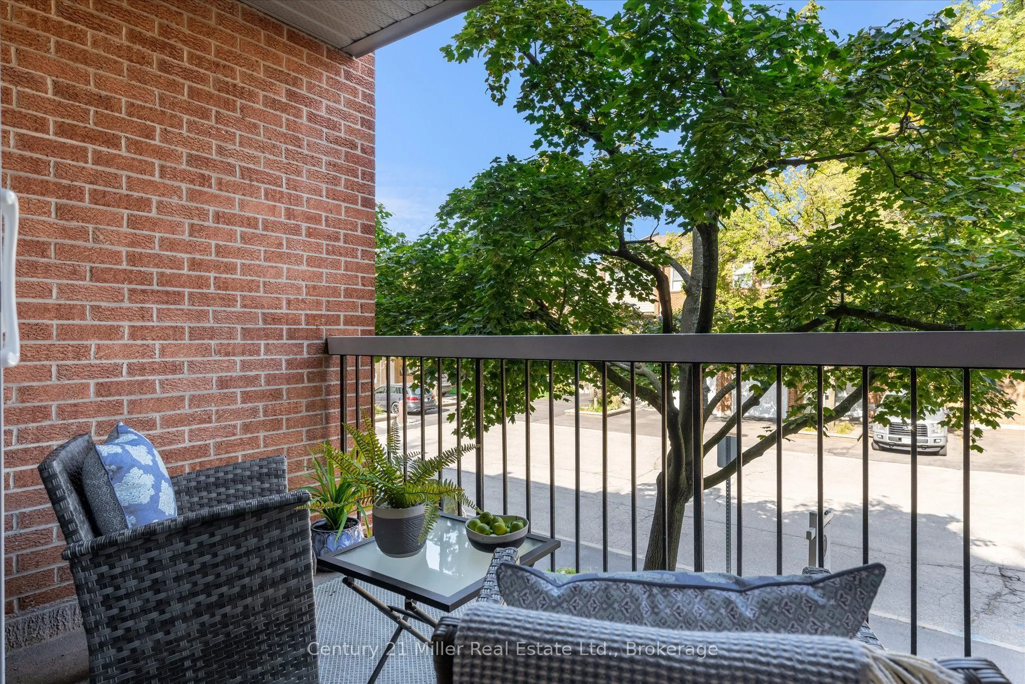 1310 Hampton Street, #19