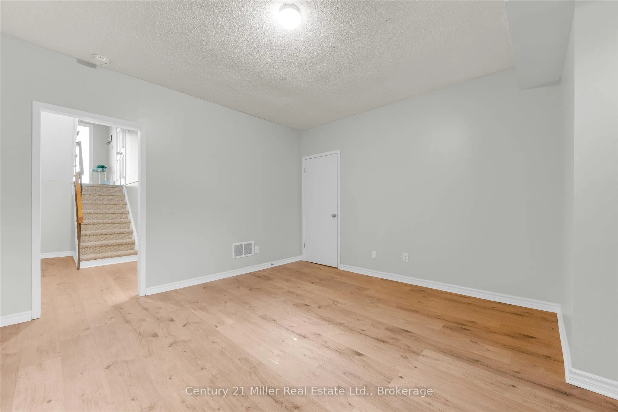 1310 Hampton Street, #19