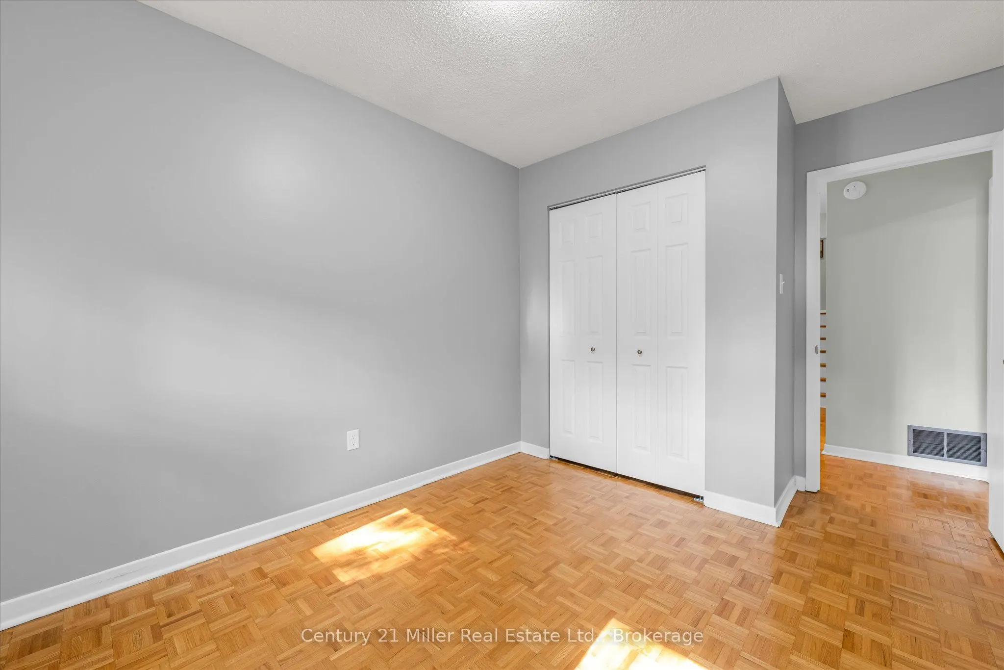 1310 Hampton Street, #19