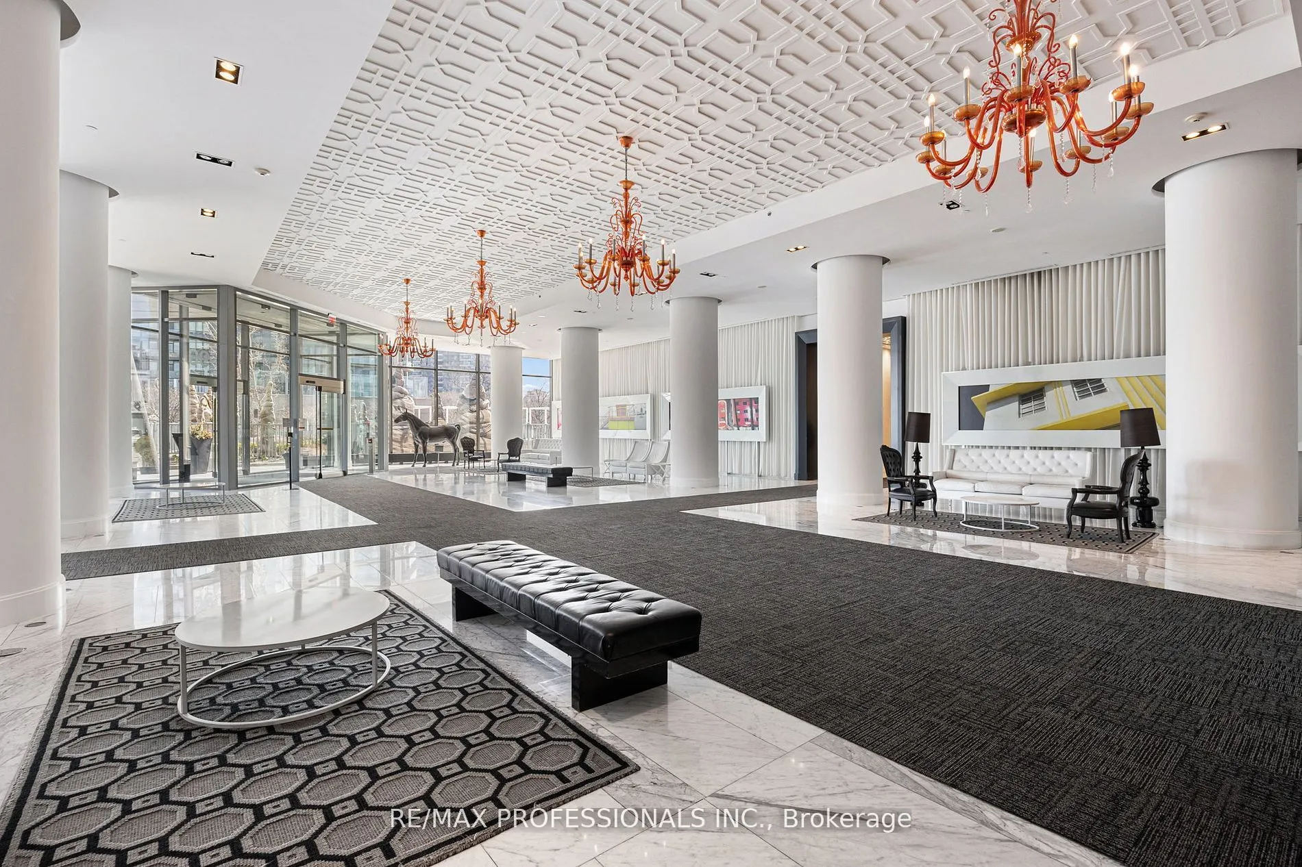 88 Park Lawn Road, #911