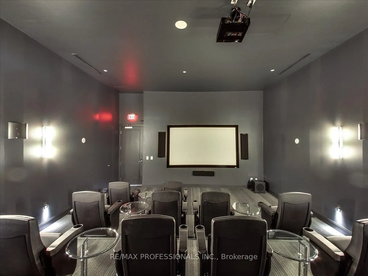 88 Park Lawn Road, #911