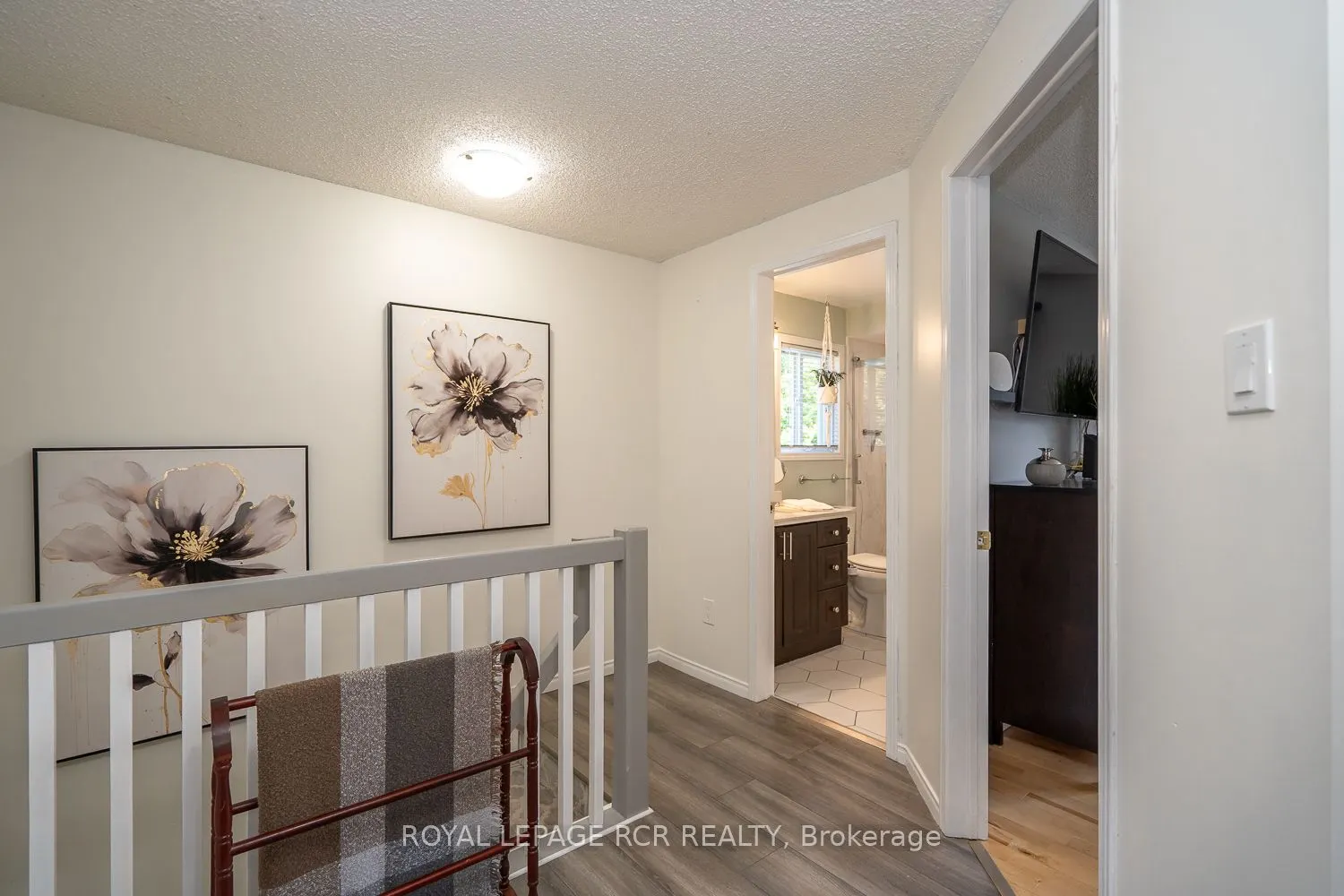 252 Elmwood Crescent