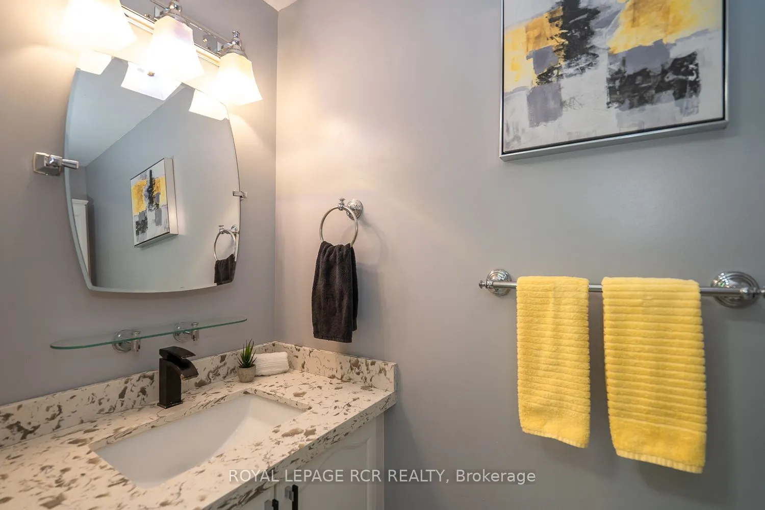 252 Elmwood Crescent