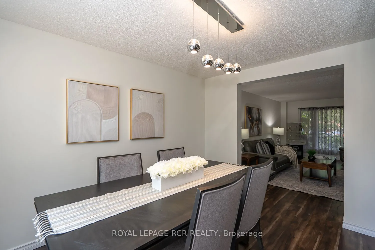 252 Elmwood Crescent