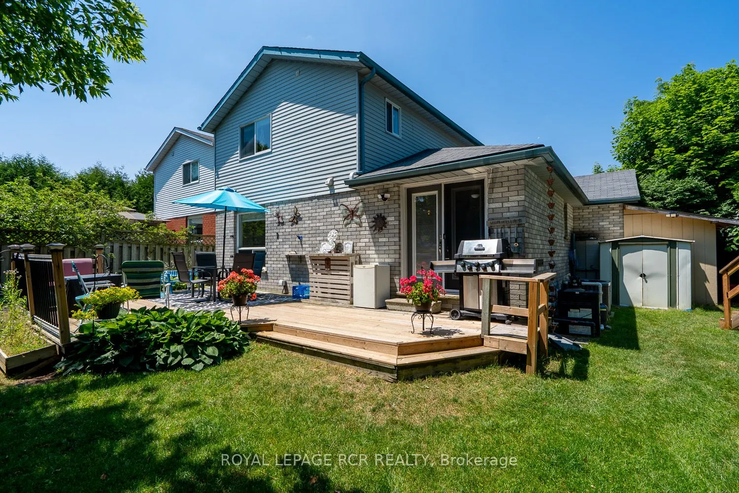 252 Elmwood Crescent