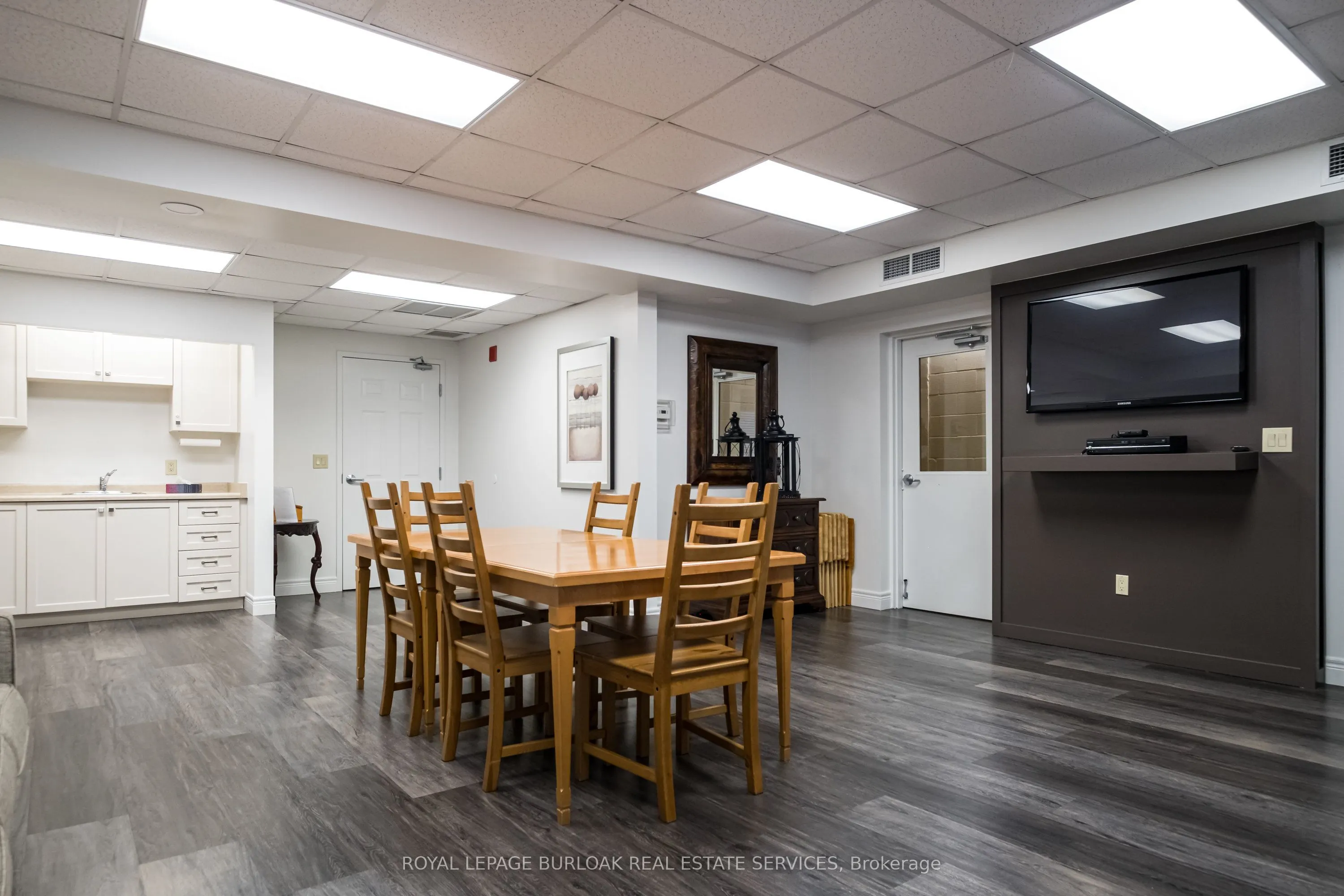 3497 Upper Middle Road, #305