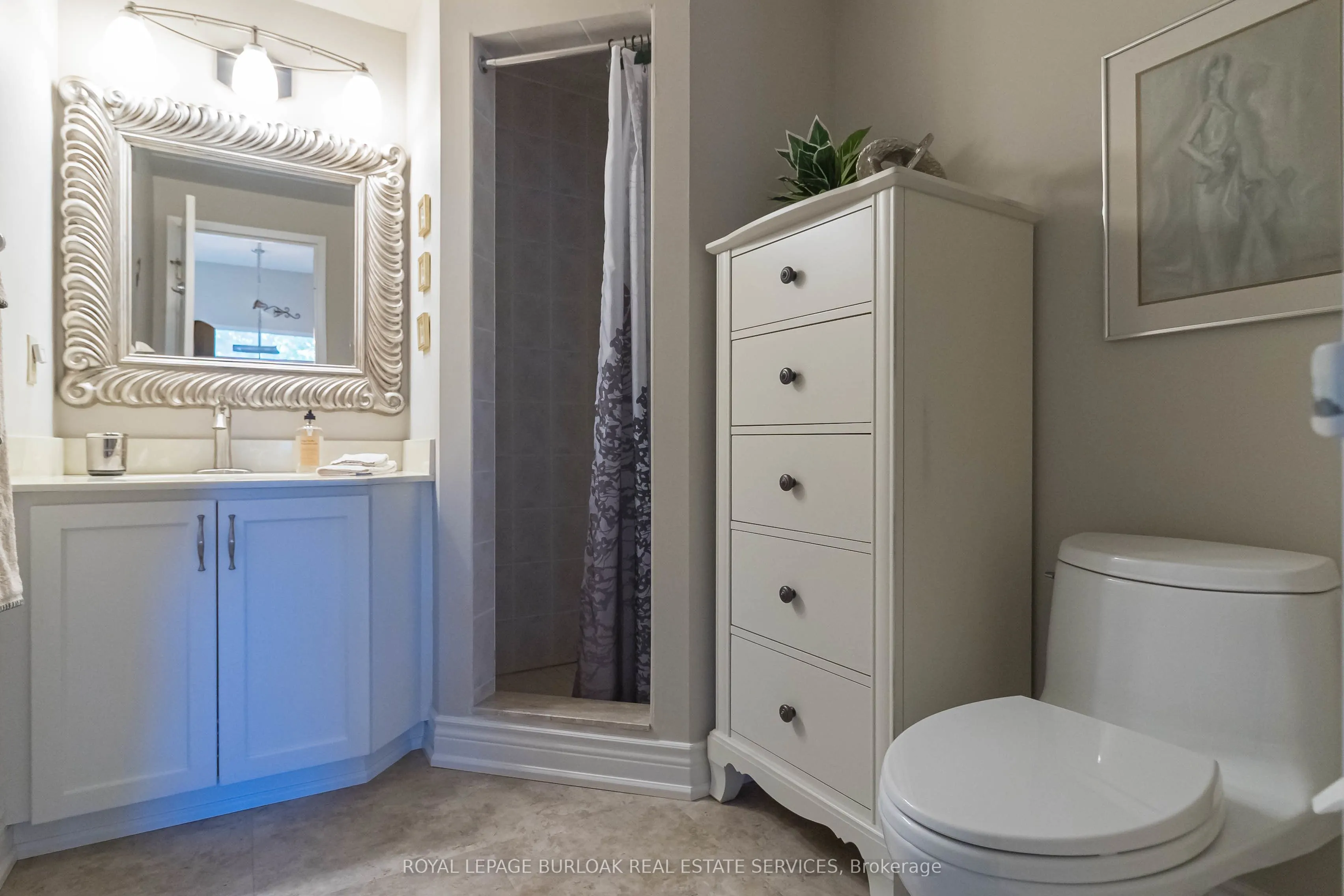 3497 Upper Middle Road, #305